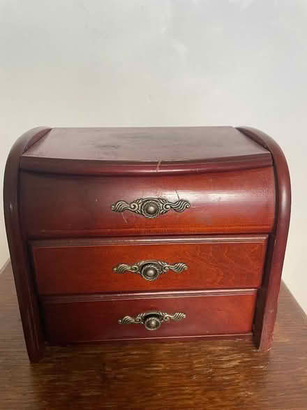 Photo of free Musical jewellery box (Barton OX3) #1