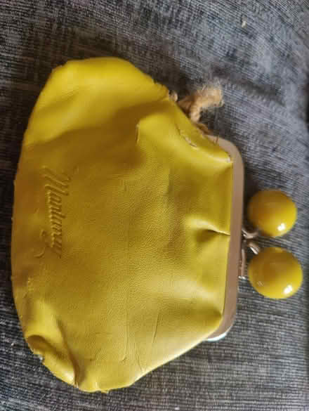 Photo of free Green Purse (Bromley SE26) #1