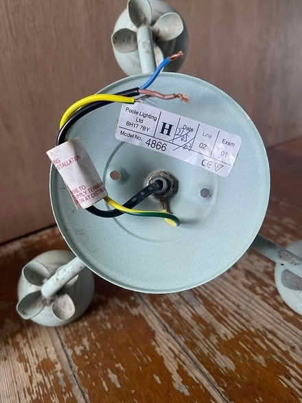 Photo of free Light fitting - ceiling (Cowdenbeath KY4 9) #2