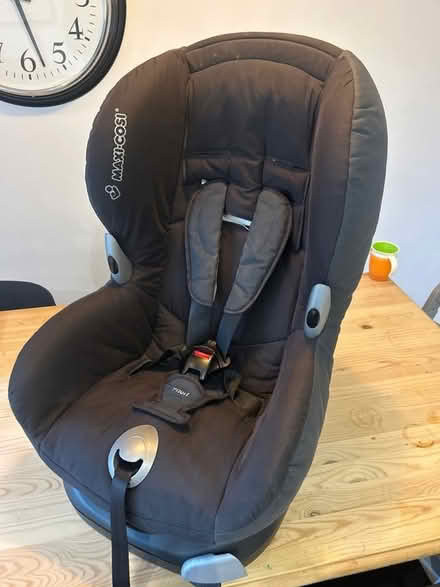 Photo of free Maxi Cosi Priori Child Car Seat (South wigston LE18) #1