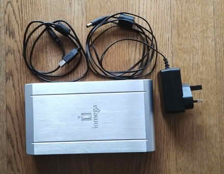 Photo of free Iomega 500GB Desktop Hard Disk (Hitchin SG5) #1