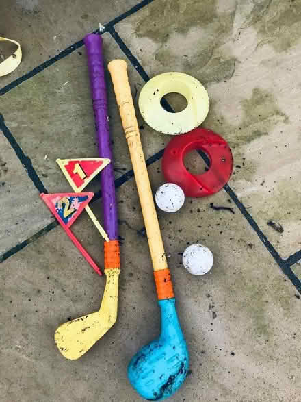 Photo of free Kids plastic golf set (Heswall CH60) #1