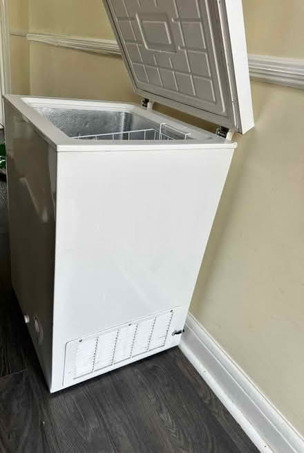 Photo of free White Chest Freezer - Currys (Charlton SE18) #2