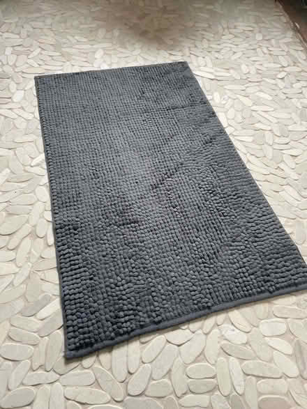 Photo of free Bathroom mat (S12) #1