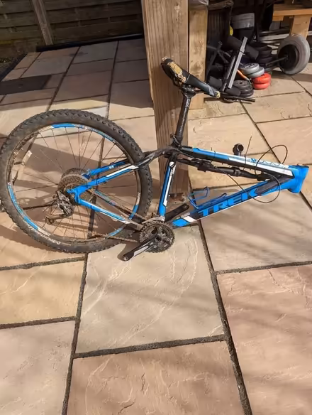 Photo of free Trek 18” bike frame (Bare LA4) #1