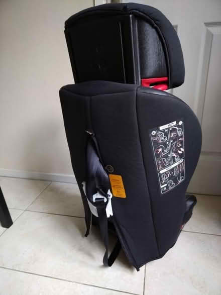 Photo of free Car seat for a child (MK15 Pennyland) #3