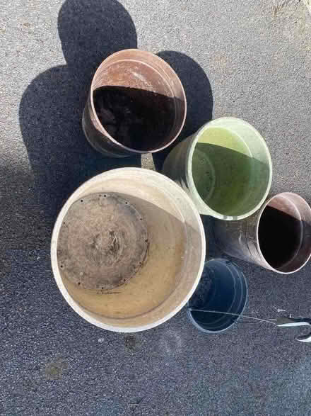 Photo of free Plastic plant pots - used (Chineham RG24) #2