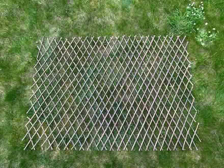 Photo of free 6* 180x90cm expandable willow trellis (Poplars SG2) #1