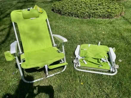 Photo of free 2 Backpack chairs (Zip 22306 Alexandria) #1