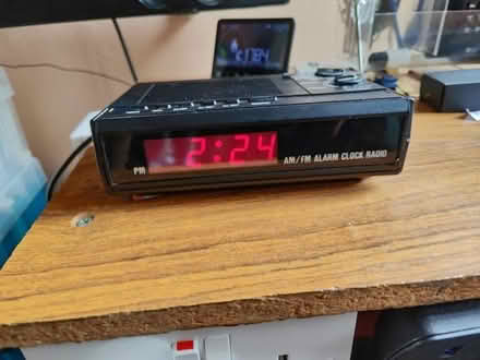 Photo of free radio (Chertsey KT16) #3