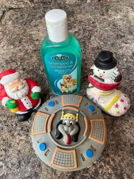 Photo of free Dog shampoo and toys (Barton OX3) #1