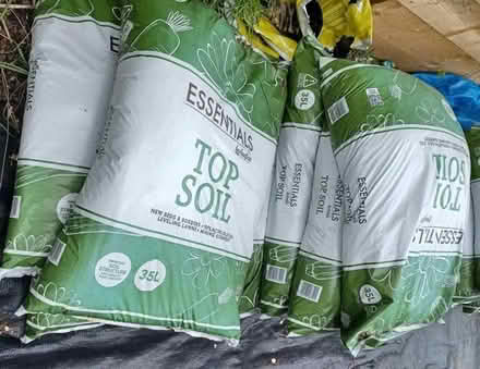 Photo of free Top Soil, 6 x 35 Litre Bags (CT5) #1