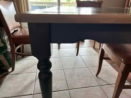 Photo of free dining room table (Harris Branch (near Manor)) #3