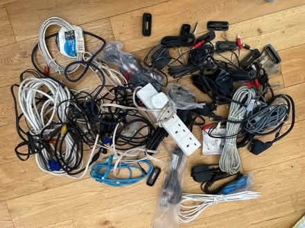 Photo of free Bag of cables (Chapel End E17) #1