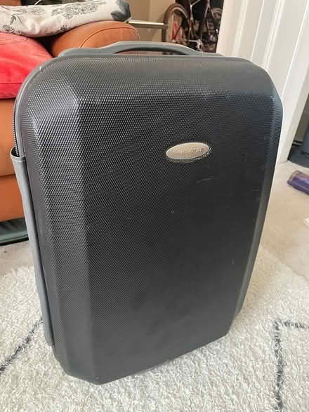 Photo of free samsonite 2 wheel cabin bag (Furzedown Tooting) #1