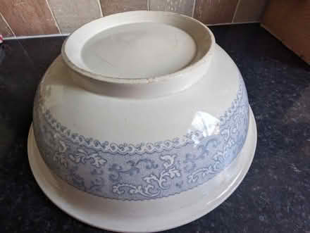 Photo of free Large Antique Porcelain Bowl (Weston Park) #4