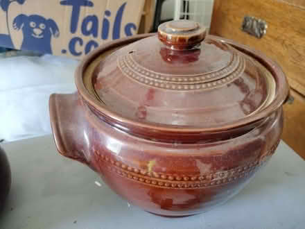 Photo of free Earthenware Casserole Pot (Shawlands G41) #1