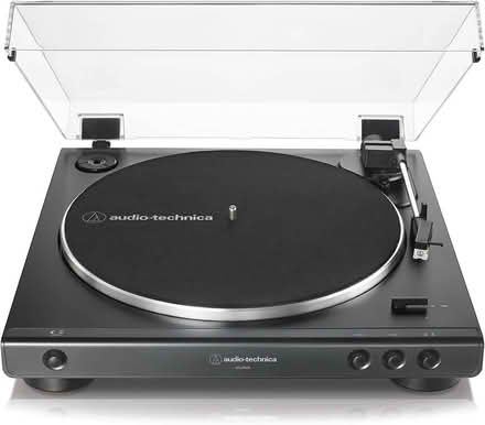 Photo of Record Player (Watford WD17) #1