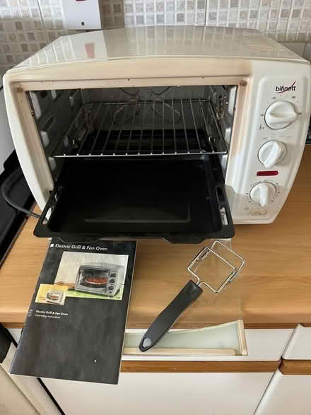 Photo of free Biffinet oven (Leatherhead) #2