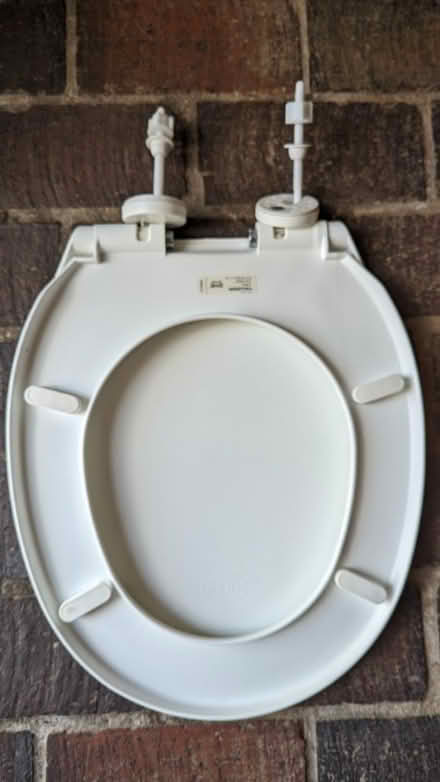 Photo of free White toilet seat (Calverton MK19) #1