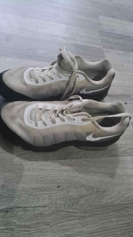 Photo of free Shoes (G15) #2
