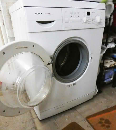 Photo of free Bosch washing machine (Bowbridge GL5) #1