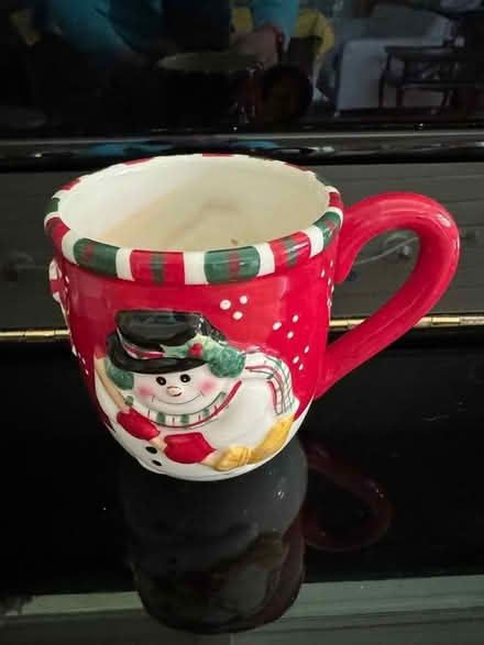 Photo of free Cups, sandwich maker, computer bag (Ladera) #1