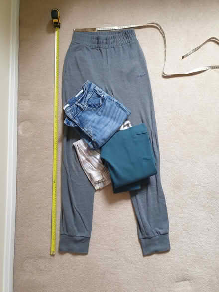 Photo of free Women's clothing, size 6 to 10 (South Kendal) #1