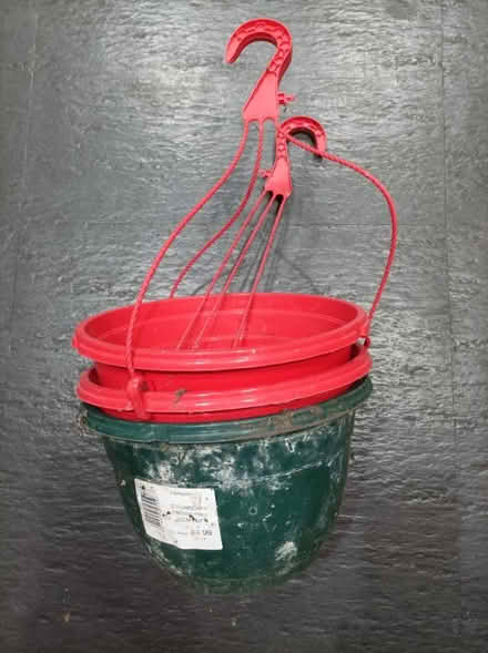 Photo of free hanging plant pots (Pitsmoor S4) #1