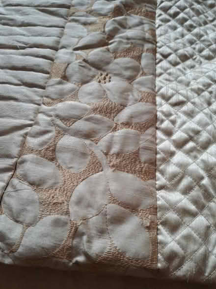 Photo of free Quilted Bedspread (Darley Hillside DE4) #1