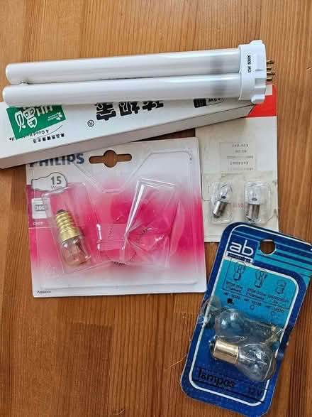 Photo of free Light bulbs (Leslieville) #1