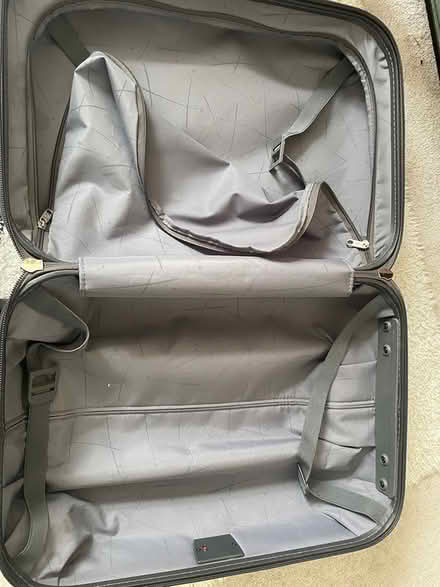 Photo of free samsonite 2 wheel cabin bag (Furzedown Tooting) #2