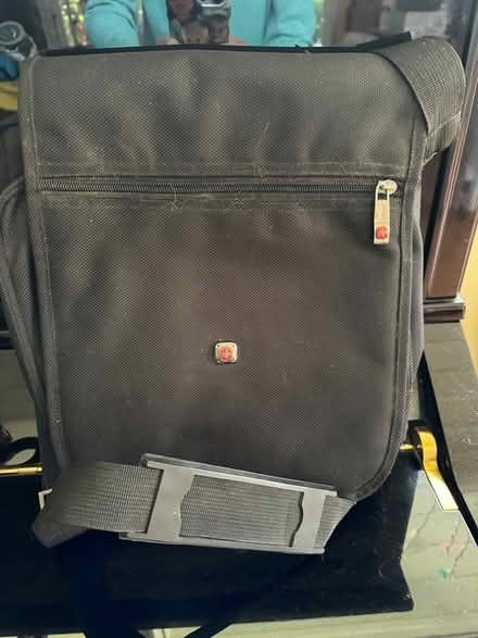 Photo of free Cups, sandwich maker, computer bag (Ladera) #4