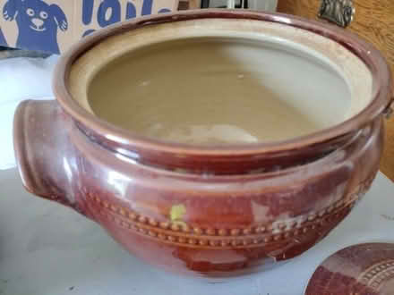 Photo of free Earthenware Casserole Pot (Shawlands G41) #2