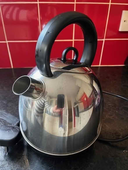 Photo of free Electric kettle (Downswood Near Maidstone) #1
