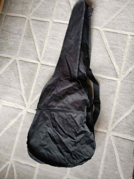 Photo of free Soft guitar case (WD17) (Central Watford WD17) #2