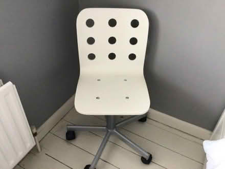 Photo of free Child’s desk chair (Eynsford DA4) #1