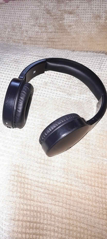Photo of free 'No Fear' bluetooth headphones (Farnham GU9) #1