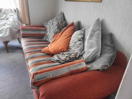 Photo of free Extra large Sofa (Harpenden central) #2