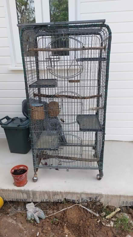 Photo of free Tall cage (Hayes UB3) #1