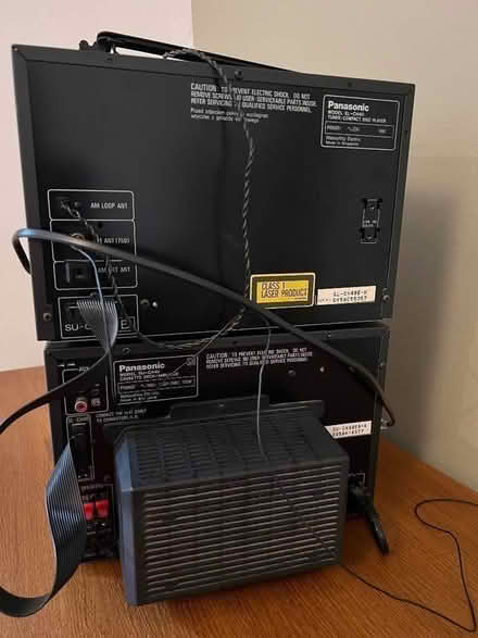Photo of free Panasonic music system with speakers (Crosspool S10) #3