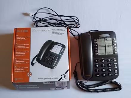 Photo of free Large button telephone (Cleedownton SY8) #1