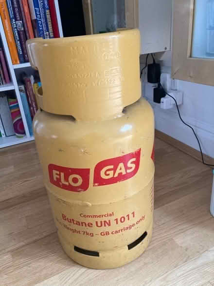 Photo of free Large empty gas bottle (Streatham) #1