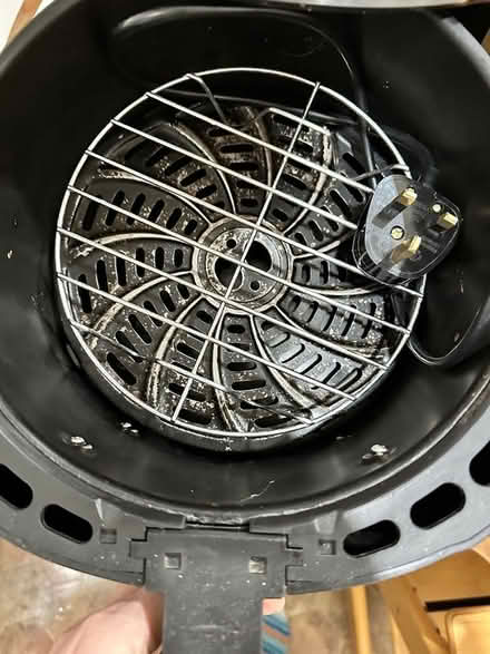 Photo of free Air fryer (Navestock RM4) #2