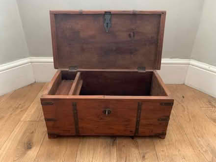 Photo of free Antique Oak Box (Ewell, KT19) #2
