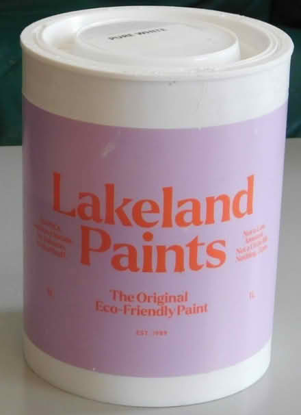 Photo of free Eco-friendly white gloss paint for wood (Caversham RG4) #1