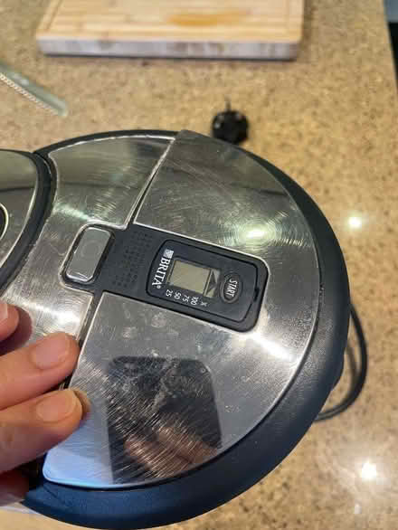 Photo of free One cup kettle with in-built Brita filter (St Stephens AL3) #1