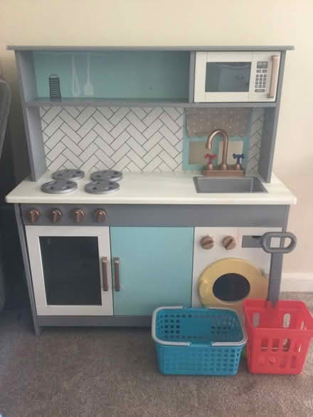 Photo of free Toy kitchen (PO10) #1