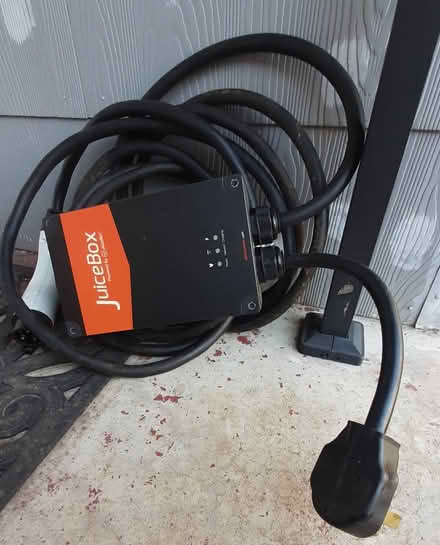 Photo of free juicebox 40 home EV charger (Fairfax, near Bike Museum) #1