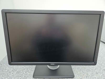 Photo of free Dell Monitor U2212HMc (22inch) (Loughton IG10) #1